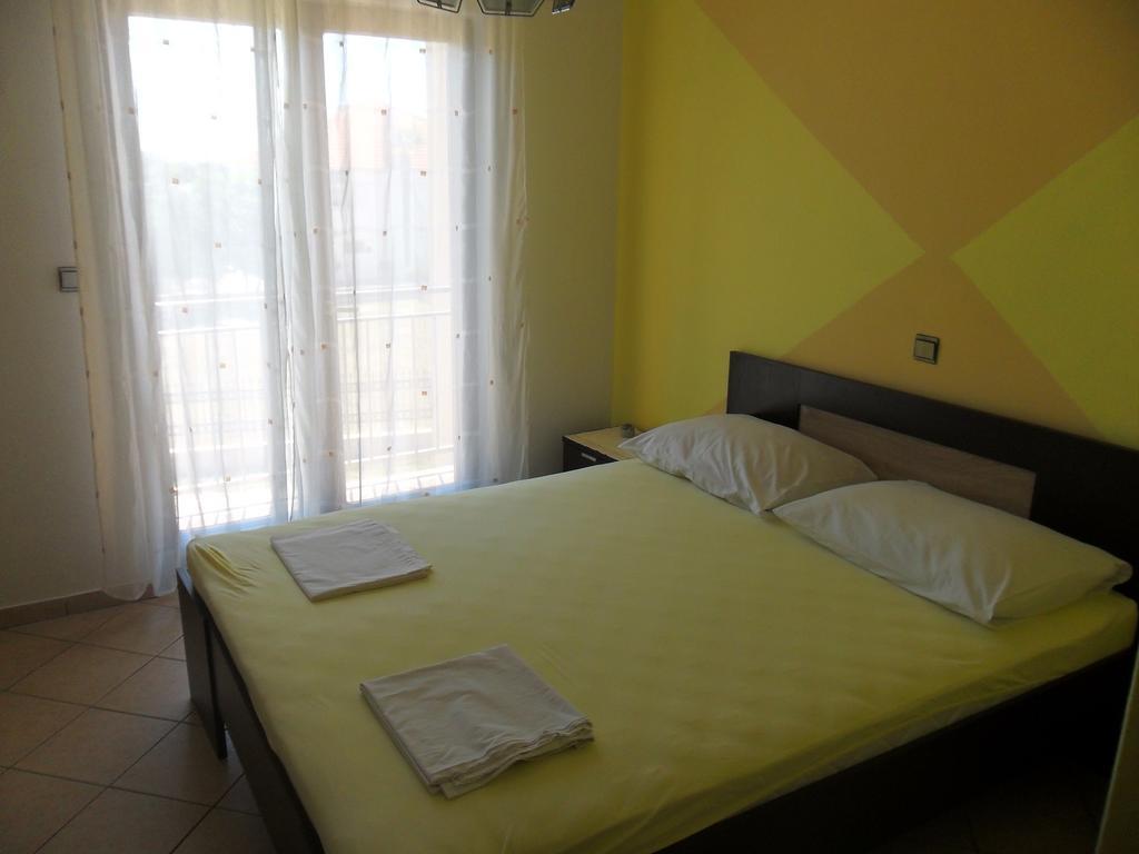 Apartments Stana Sukošan Quarto foto